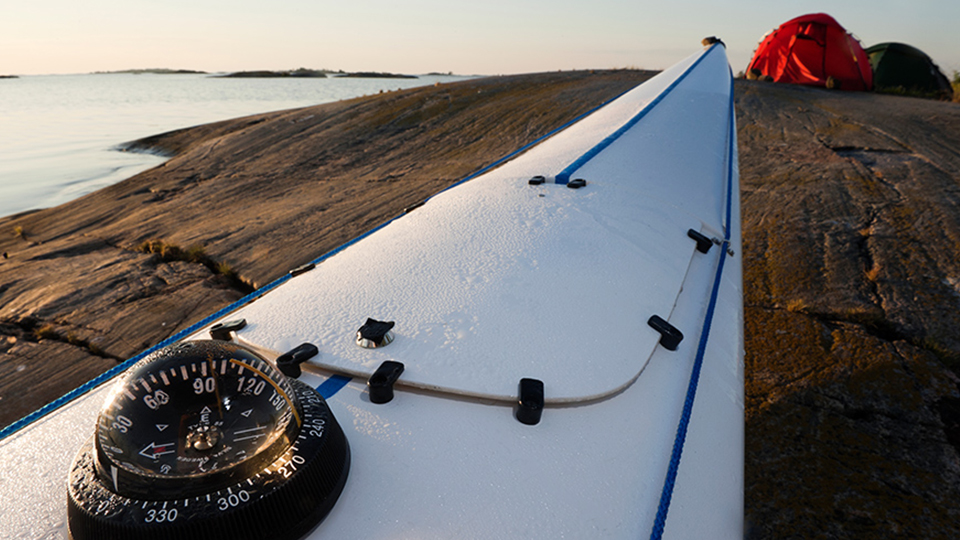 Photographer: Fredrik Schlyter
Agency: Johnér En kanot och två tält